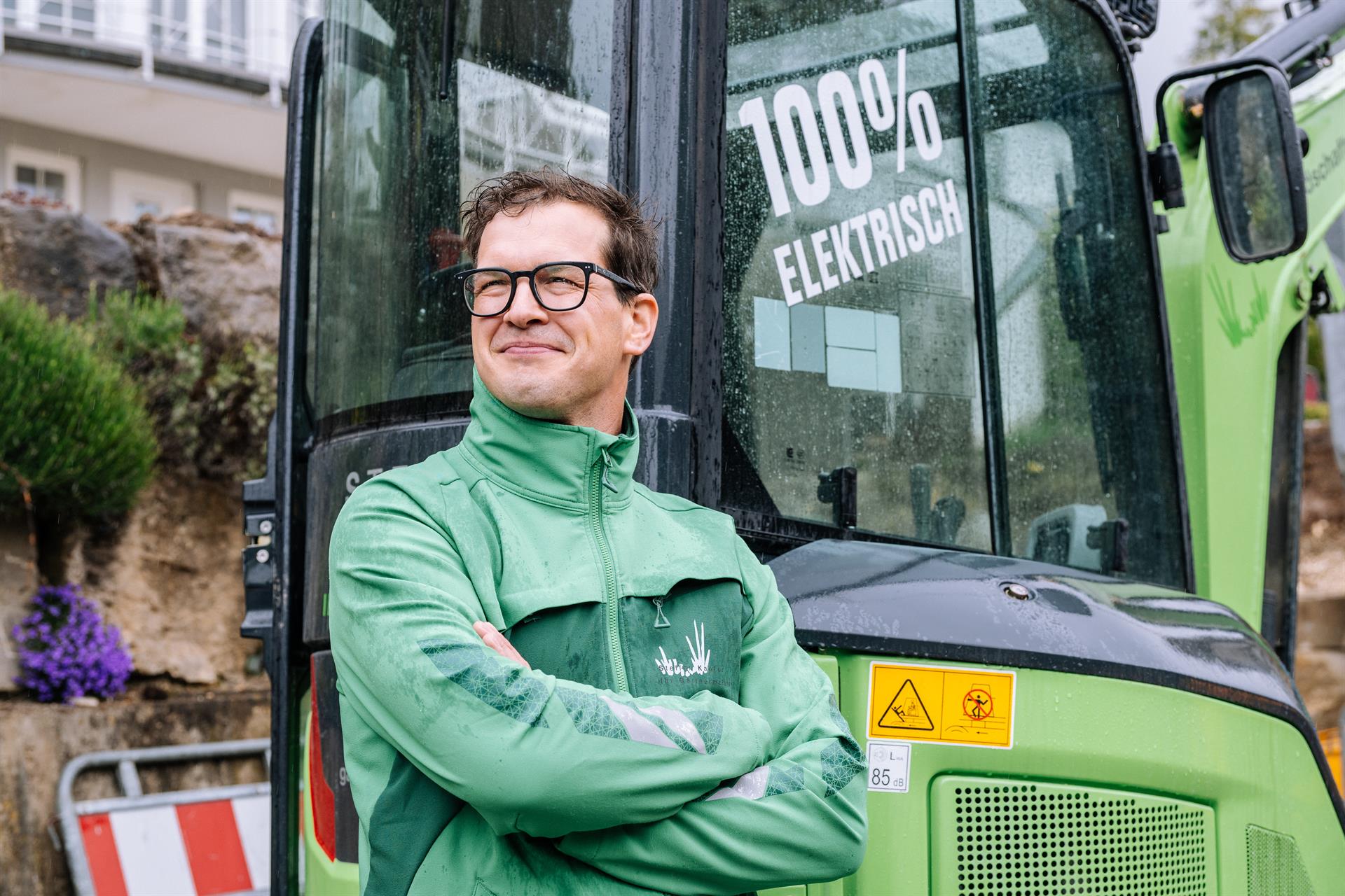 „Neues aus dem GaLaBau-Blog: Der Akku ist nicht plötzlich leer“ - Überzeugt von Elektrobaumaschinen im GaLaBau